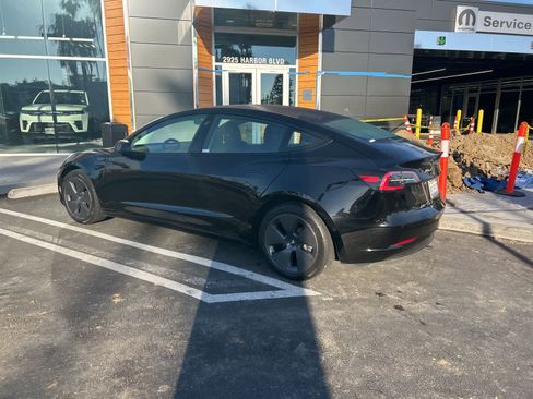 Used 2022 Tesla Model 3 Long Range image 4