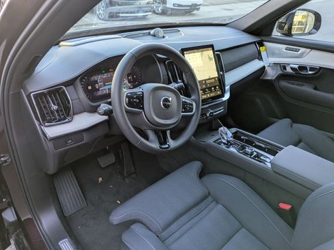 New 2026 Volvo XC90 B6 Ultra w/ Protection Package AWD/4WD image 11