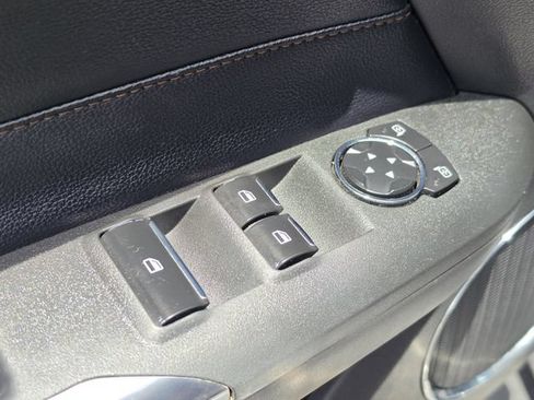 Used 2020 Ford Mustang Premium RWD image 19