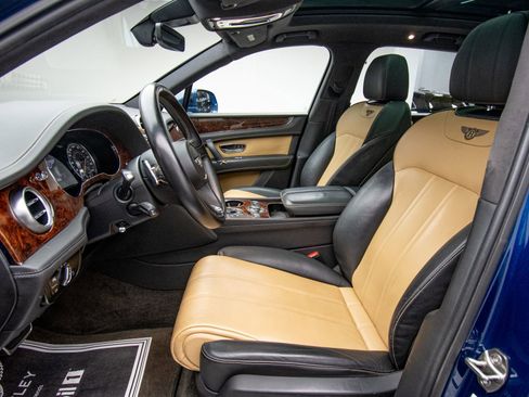 Used 2018 Bentley Bentayga Activity AWD/4WD image 13