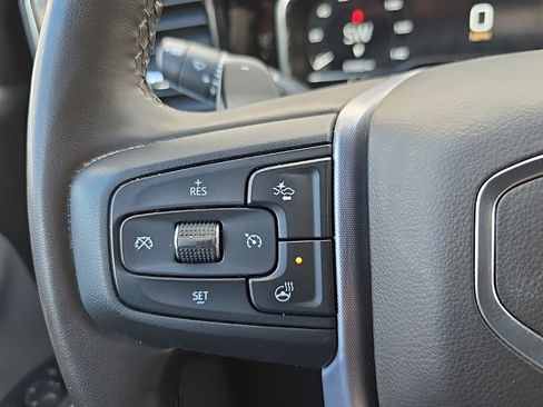 Used 2023 GMC Sierra 1500 SLT w/ SLT Convenience Package image 20