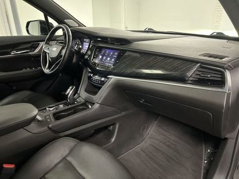 Certified 2020 Cadillac XT6 Premium Luxury FWD image 30