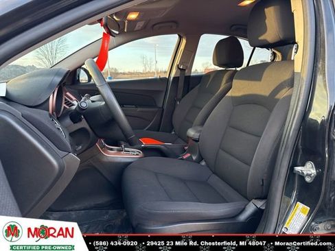 Used 2016 Chevrolet Cruze LT image 11