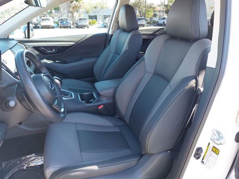 Used 2025 Subaru Outback Onyx Edition image 15