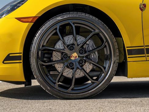 Used 2024 Porsche 718 Cayman Style Edition image 16