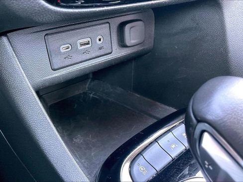 Used 2023 Buick Encore GX Preferred w/ Cold Weather Comfort Package FWD image 24