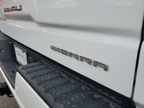 Used 2022 GMC Sierra 1500 Denali image 9