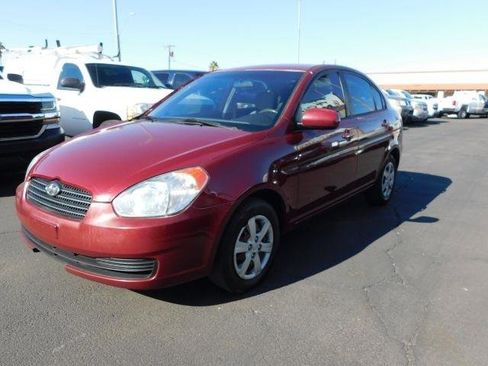 Used 2011 Hyundai Accent GLS FWD image 3