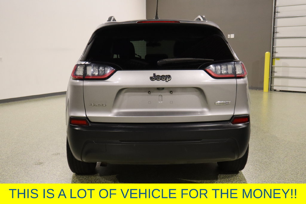 Used 2019 Jeep Cherokee Latitude w/ Cold Weather Group AWD/4WD image 9