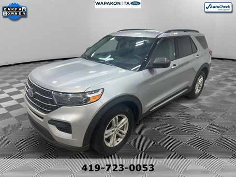 Certified 2024 Ford Explorer XLT RWD image 1
