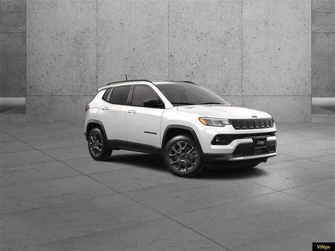 New 2026 Jeep Compass Latitude image 11