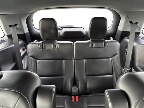 Certified 2022 Ford Explorer XLT w/ Equipment Group 202A image 36