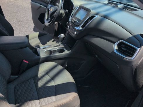 Used 2018 Chevrolet Equinox LT AWD/4WD image 15