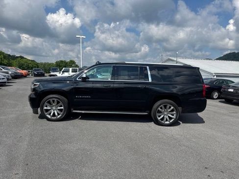 Used 2019 Chevrolet Suburban Premier AWD/4WD image 5