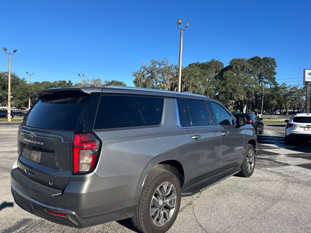 Used 2021 Chevrolet Suburban LT RWD image 5