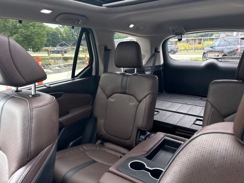 Used 2024 Honda Pilot Elite image 21