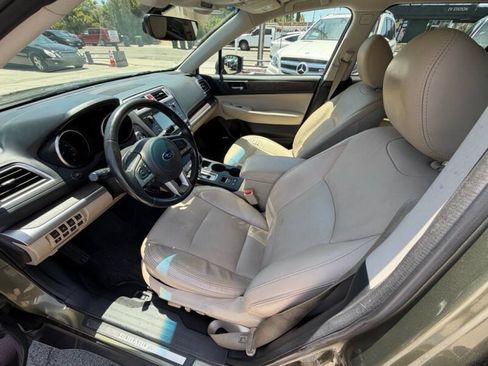 Used 2017 Subaru Outback 2.5i Limited AWD/4WD image 13