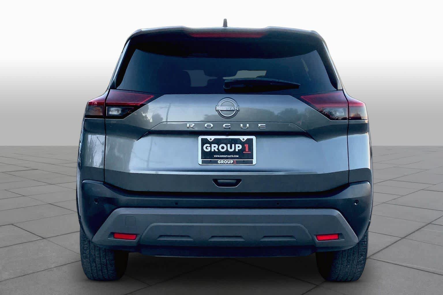 Used 2023 Nissan Rogue S FWD image 5