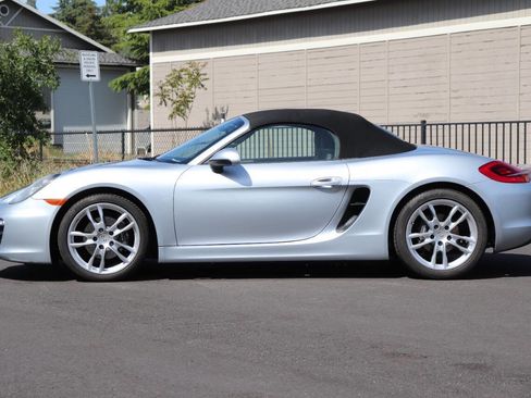 Used 2016 Porsche Boxster image 15