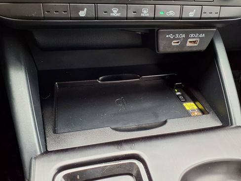 Certified 2026 Subaru Outback Premium AWD/4WD image 9