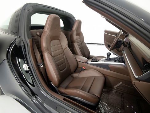 Certified 2024 Porsche 911 Targa 4 GTS image 39
