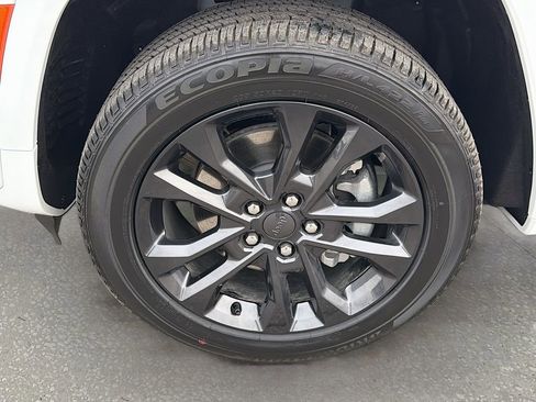 New 2026 Jeep Grand Cherokee L Limited AWD/4WD image 42