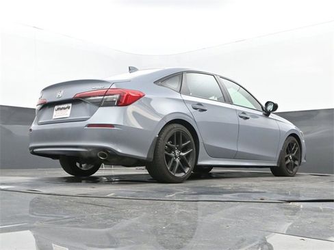 Used 2024 Honda Civic Sport image 11