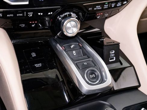 Used 2023 Acura MDX SH-AWD image 20