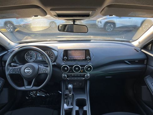 Used 2025 Nissan Sentra S image 31