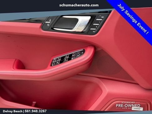 Used 2022 Porsche Macan S AWD/4WD image 27