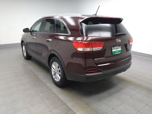 Used 2017 Kia Sorento LX FWD image 5