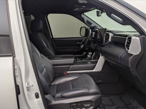 Used 2023 Toyota Sequoia Platinum image 22