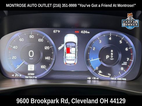 Used 2022 Volvo XC40 T5 R-Design w/ Climate Package image 21