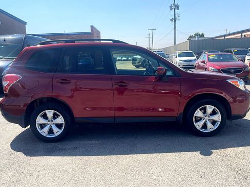 Used 2016 Subaru Forester 2.5i Premium w/ All-Weather Package image 5