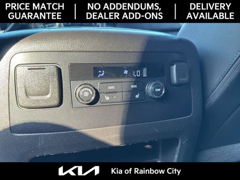 Used 2018 GMC Yukon Denali image 16