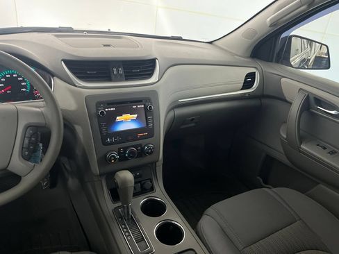 Used 2015 Chevrolet Traverse LS FWD image 33