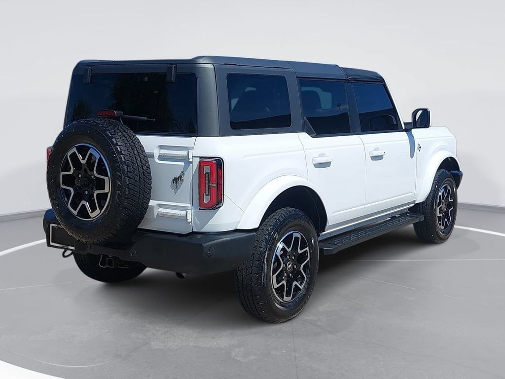 Used 2024 Ford Bronco Outer Banks AWD/4WD image 5