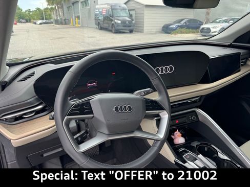 Used 2025 Audi Q5 Prestige AWD/4WD image 11