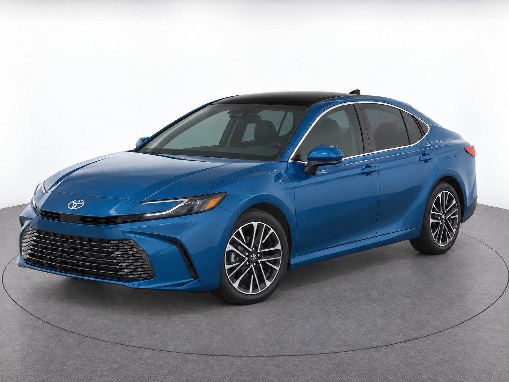Used 2025 Toyota Camry XLE w/ Premium Plus Package FWD image 2