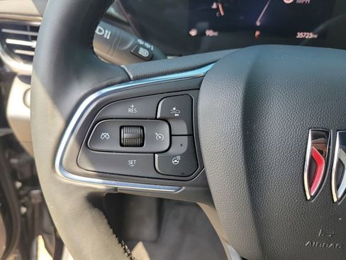 Used 2024 Buick Envista Sport Touring w/ Convenience I Package FWD image 23