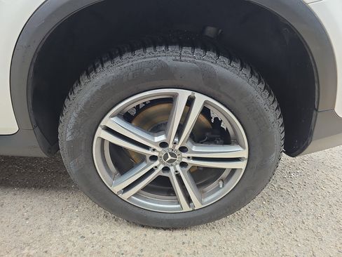 Used 2020 Mercedes-Benz GLC 300 image 35