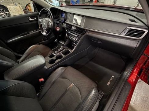 Used 2018 Kia Optima S FWD image 19