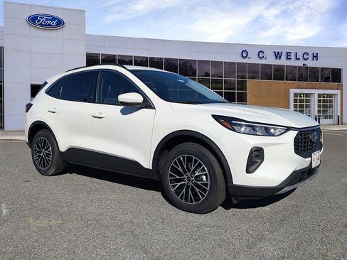 New 2024 Ford Escape SE image 1