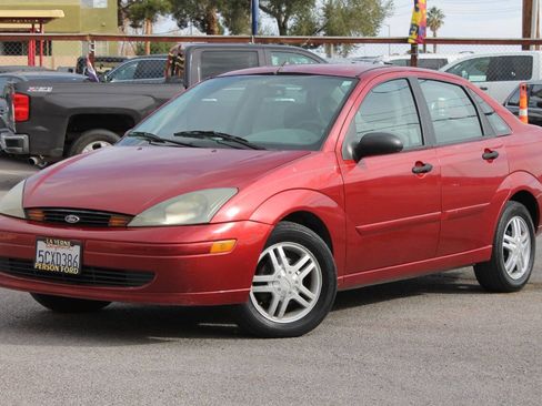 Used 2003 Ford Focus SE image 3