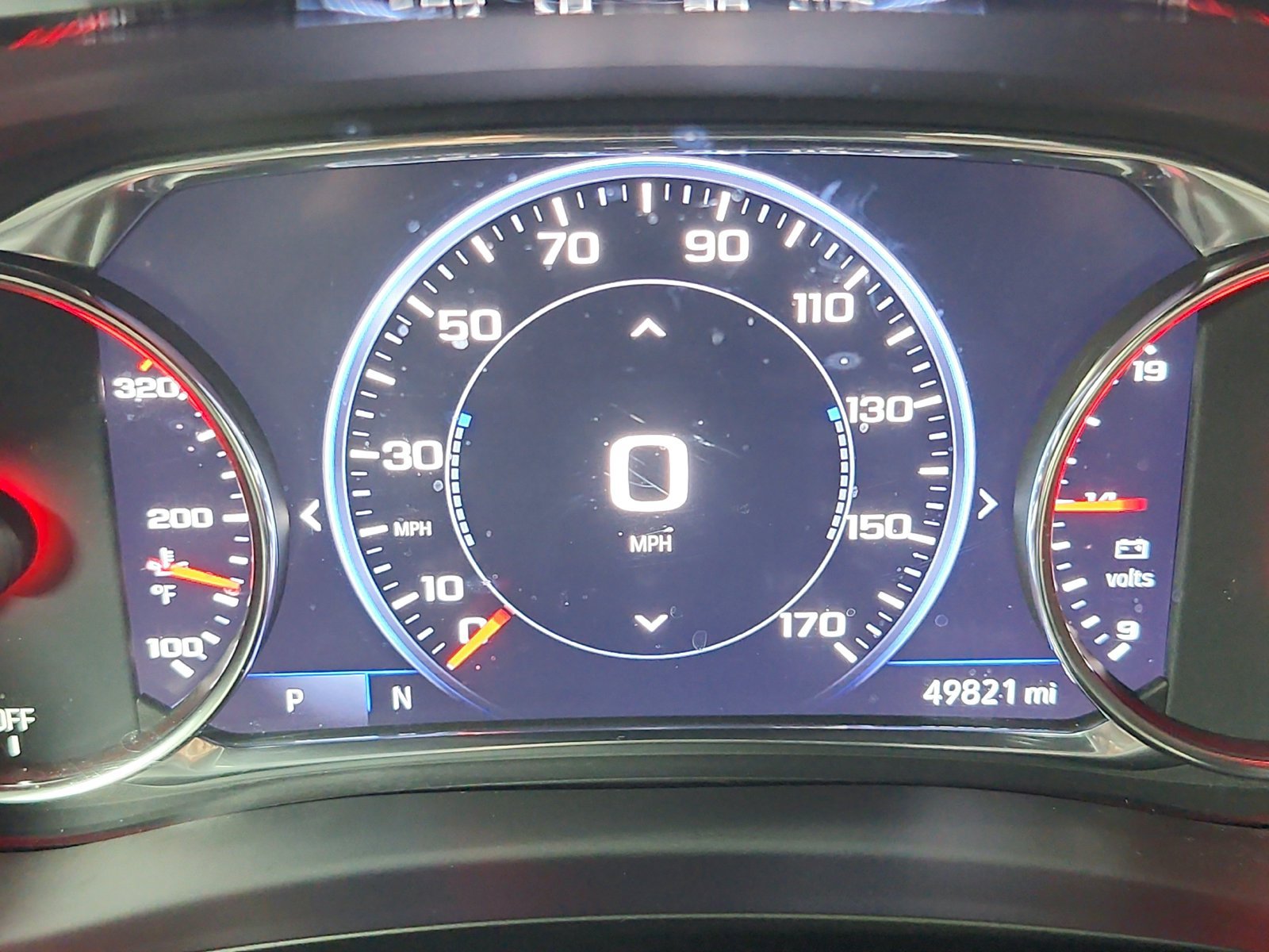 Used 2023 Chevrolet Traverse Premier FWD image 21
