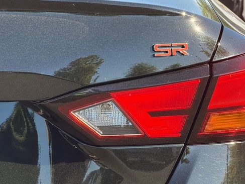 Used 2024 Nissan Altima 2.5 SR FWD image 22