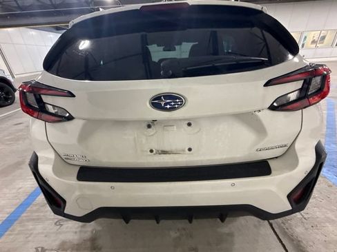 Used 2024 Subaru Crosstrek 2.5i Limited AWD/4WD image 3