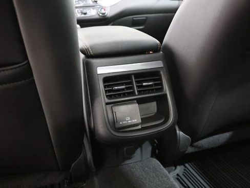 Used 2015 Chevrolet Impala LTZ FWD image 31