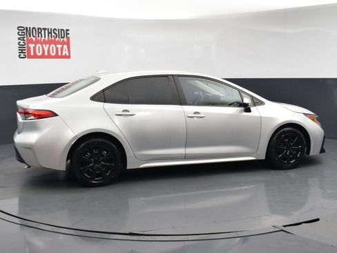 Used 2023 Toyota Corolla LE FWD image 5