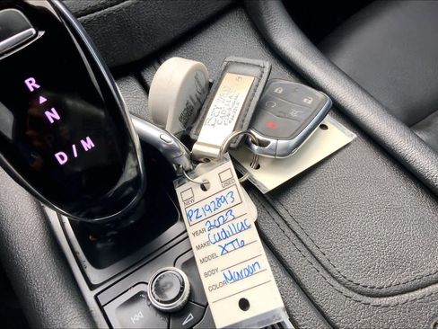 Used 2023 Cadillac XT6 Luxury image 15